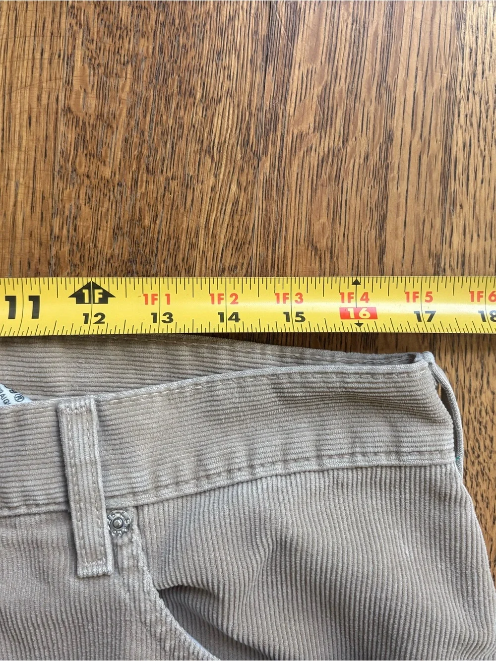 VTG y2kLevi’s 569 Beige Corduroy Pants 34x30 skater baggy grunge loose straight